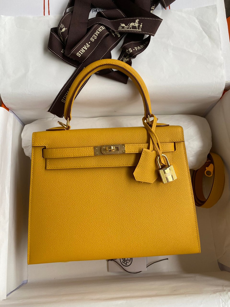 Hermes Kelly 25 Bag In Mustard Yellow Epsom Leather For Women 25cm/10in