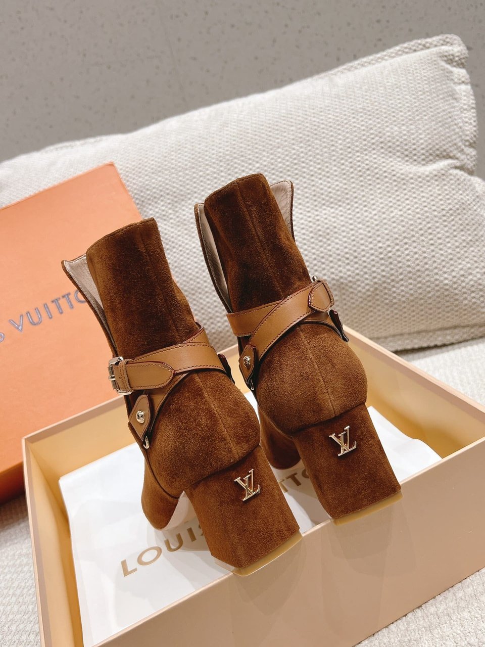 Louis Vuitton Parisienne Ankle Boot Suede Leather Brown view 5
