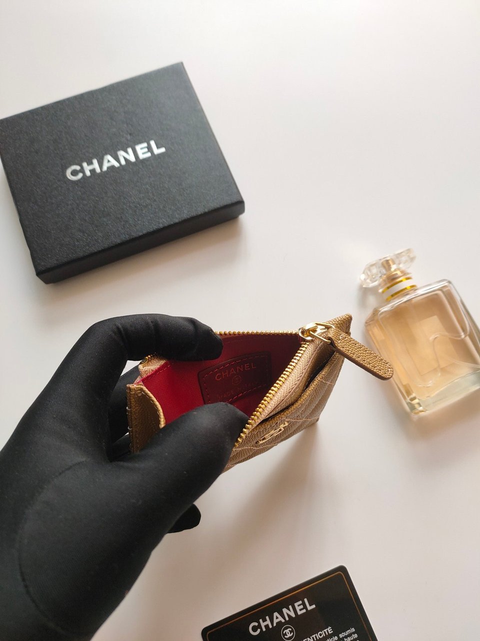 Chanel Zipped Card Holder 11.5 Amber Grained Calfskin Gold Icon view 5