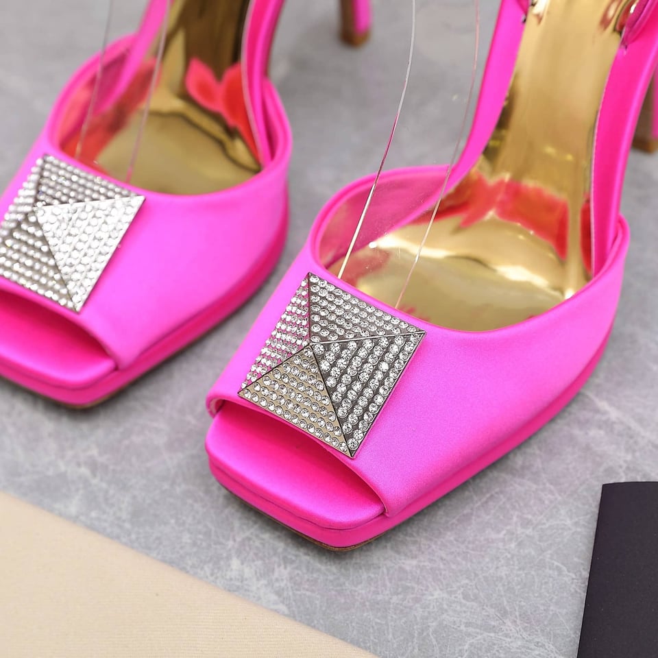 Valentino Garavani Roman Stud Block Pump Pink view 3