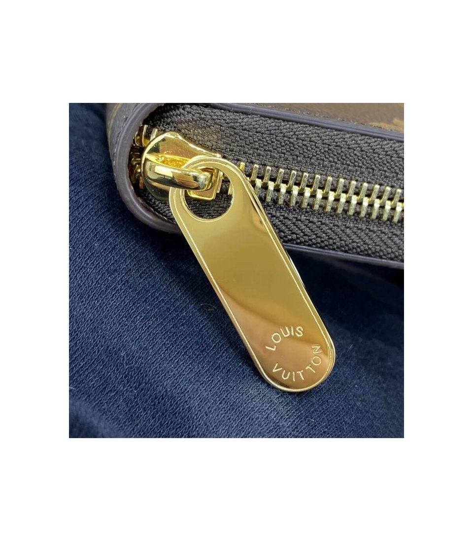 Louis Vuitton Monogram Zippy Organizer view 7
