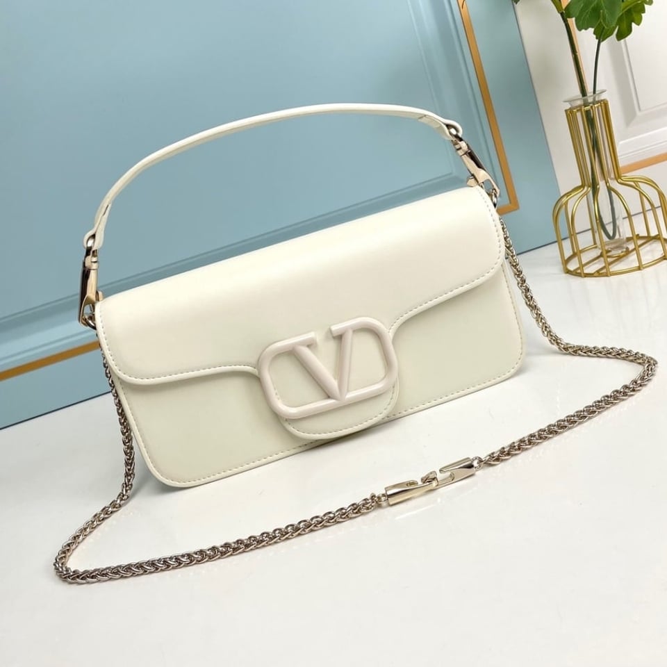 Valentino Garavani Locò Shoulder Bag In Ivory 27Cm view 3