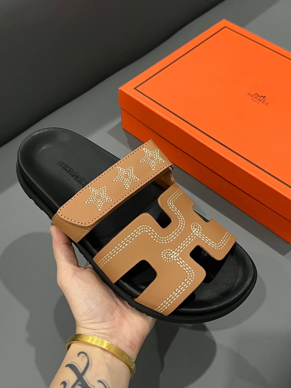 Hermes Chypre Sandal Star Stitched Naturel H232142Z A3350 view 5
