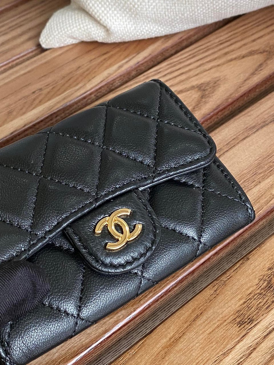 Chanel Small Wallet 11Cm Black Lambskin Gold Hardware view 6