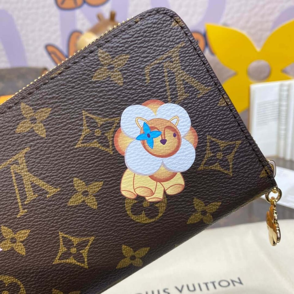 Louis Vuitton Zippy Wallet 2024 view 6