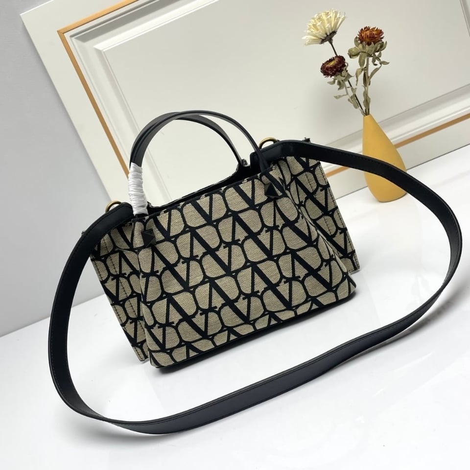 Valentino Garavani Medium Toile Iconographe Handbag Black 25Cm view 6