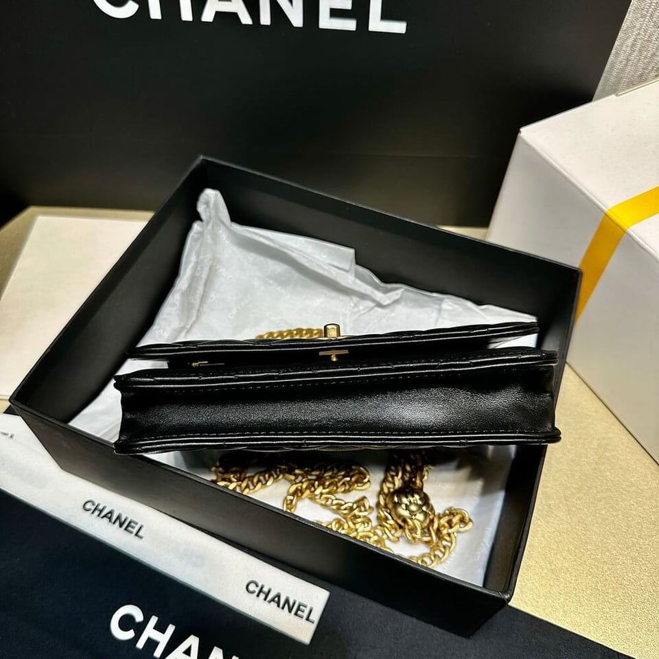 Chanel Camellia Crush Wallet On Chain Lambskin 19.2cm view 11