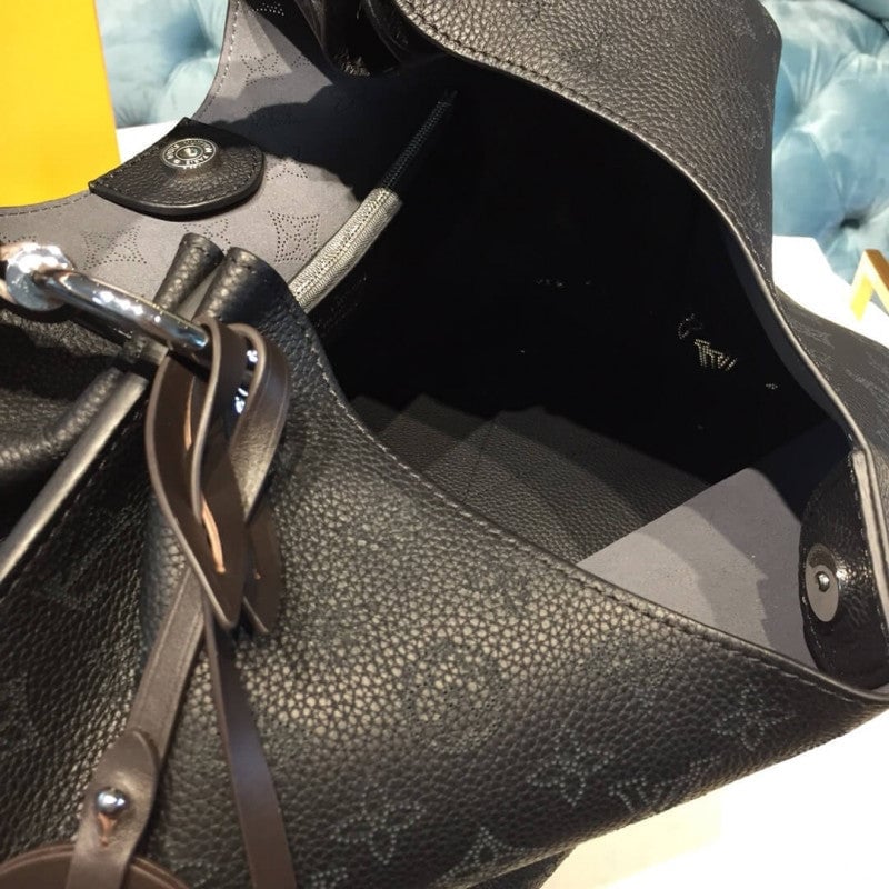 Louis Vuitton Carmel 40Cm Black view 4