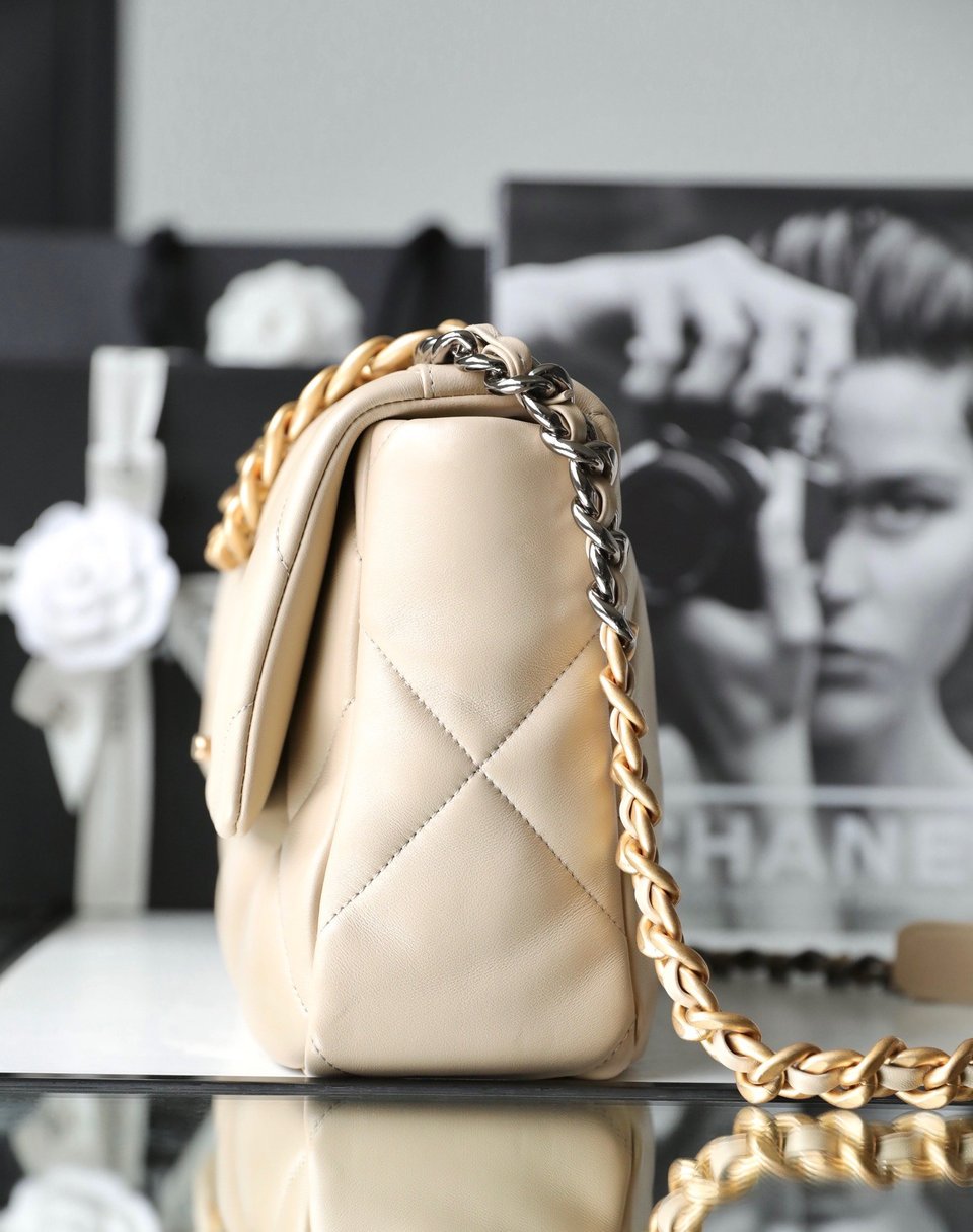 Chanel 19 Flap Bag Beige 30cm view 9