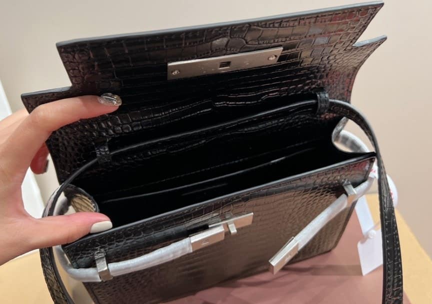 Saint Laurent Manhattan Shoulder Bag In Crocodile Embossed Shiny Black Silver 25Cm view 4