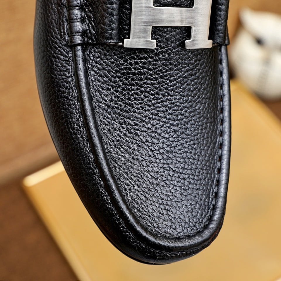 Hermes Men’S Loafer Moccasin Leather With H Silver Black view 7