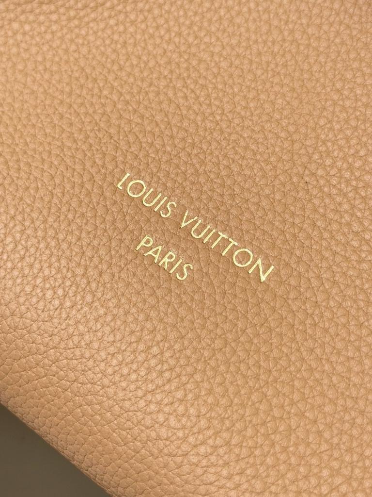 Louis Vuitton Multipass Bag Arizona Beige 30cm M28029 view 6
