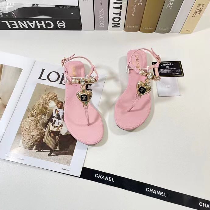 Chanel Shiny Pearl Crystal Cc Heart Thong Sandals Light Pink view 8