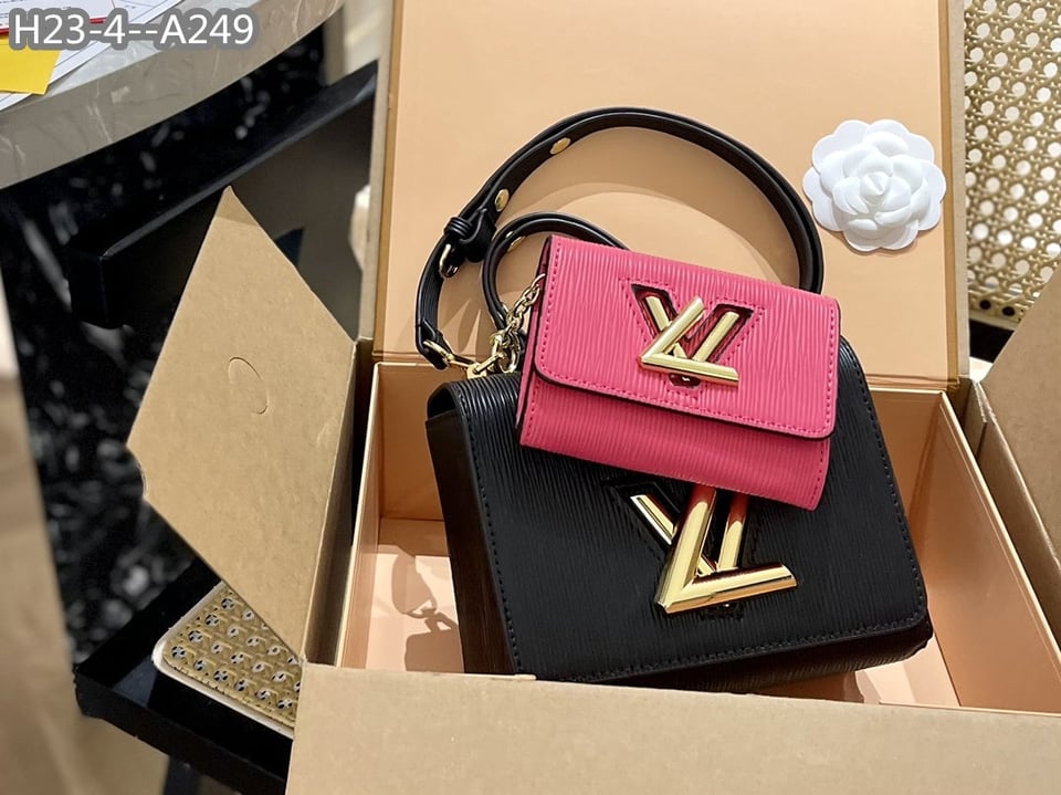 Louis Vuitton Twist Pm 19Cm Black And Pink M59885 view 3