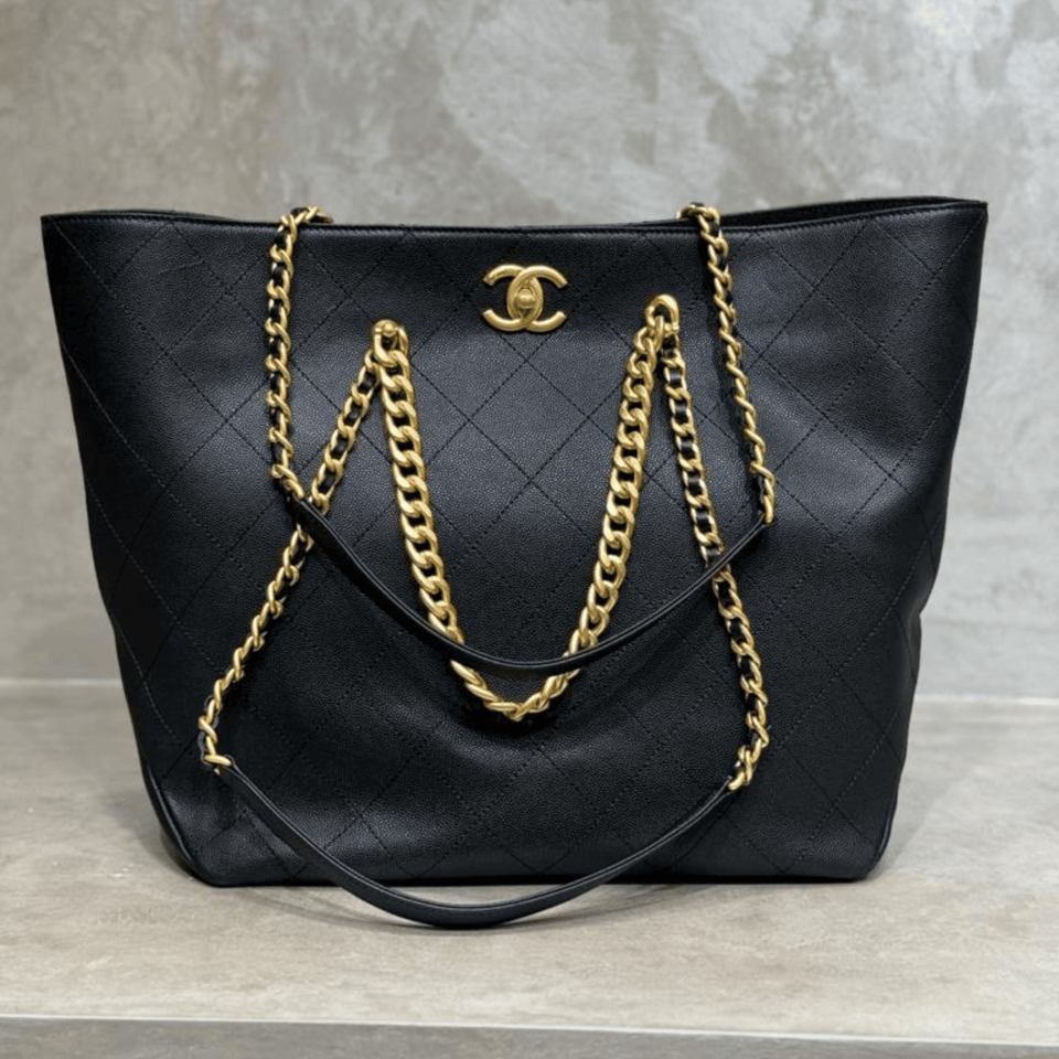 Chanel Classic Black Quilted Tote 42cm/16.5in view 6