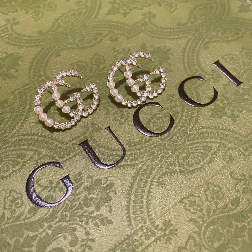 Gucci Gg Dinamond And Pearl Earrings view 2
