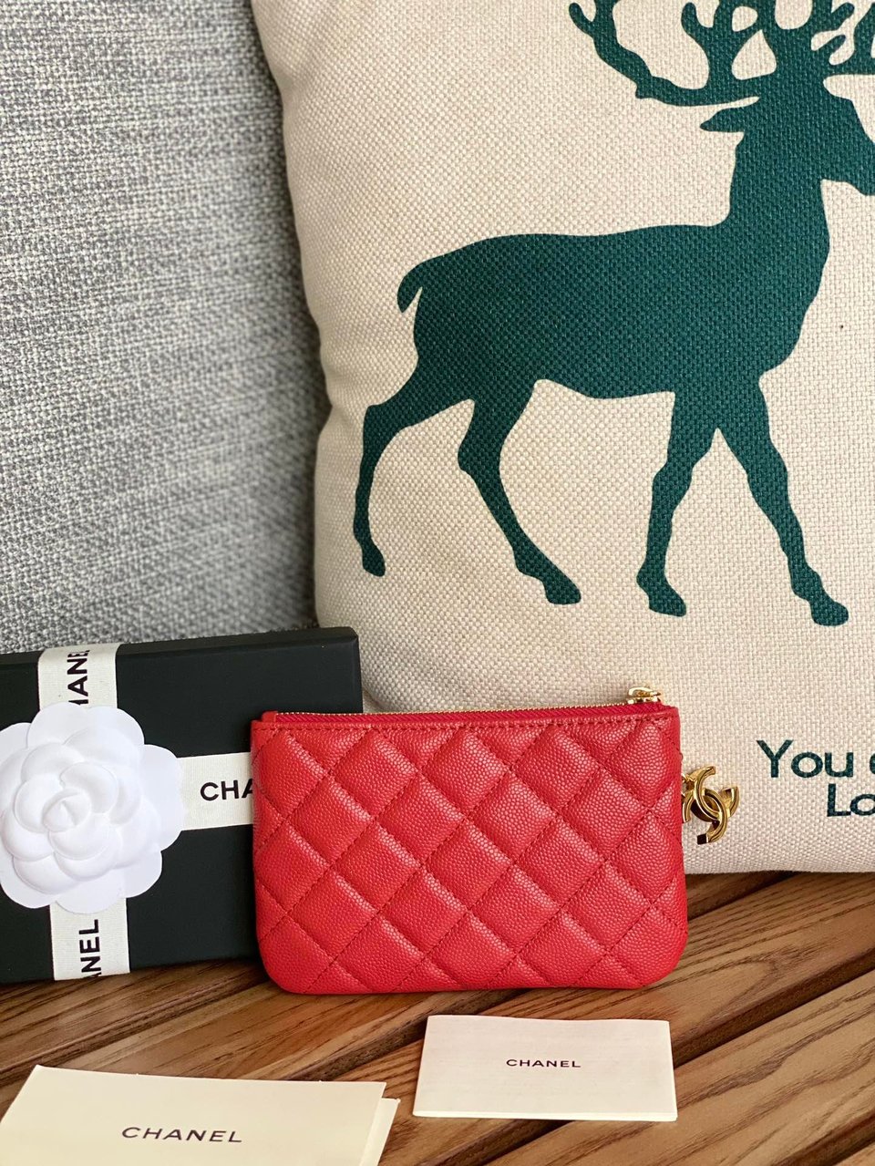 Chanel Zipped Wallet 14Cm Red Caviar Gold Hardware view 5