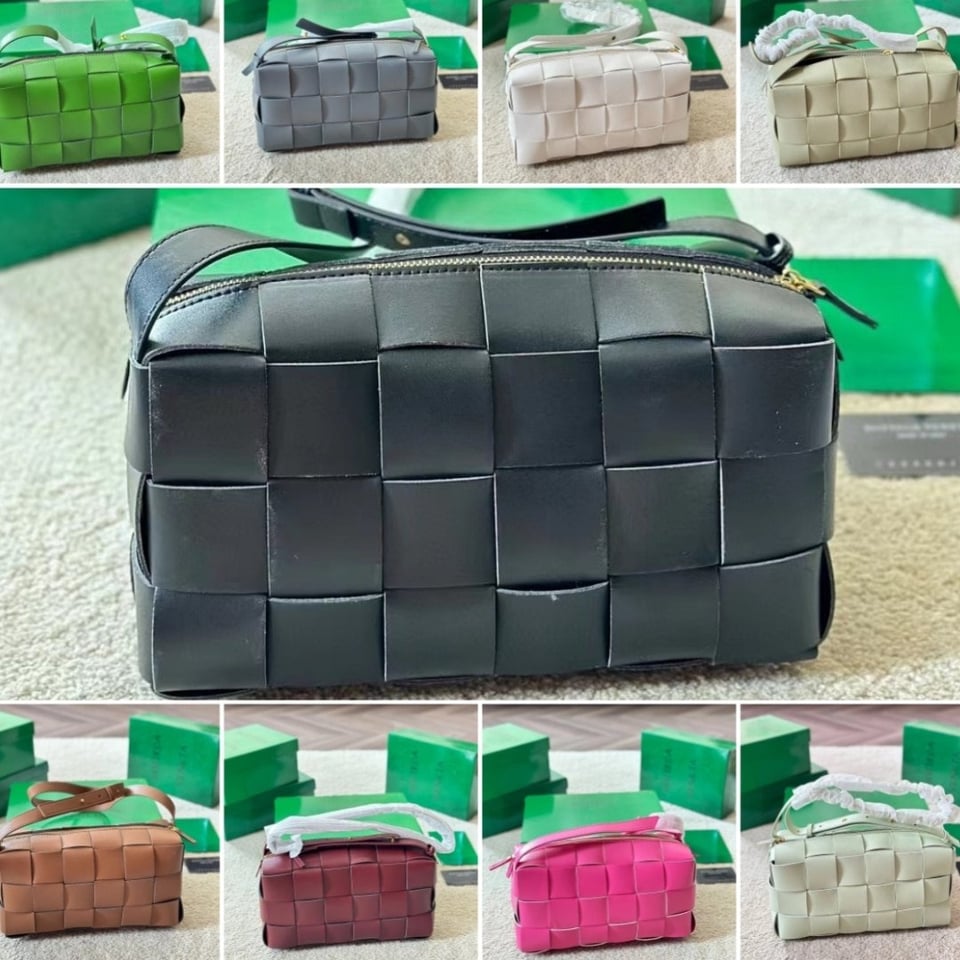 Bottega Veneta Brick Leather Bag White 28Cm view 5