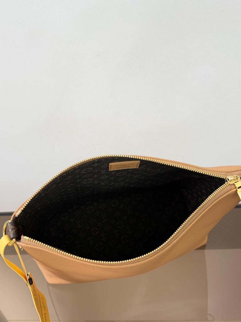Louis Vuitton Multipass Bag Arizona Beige 30cm M28029 view 9