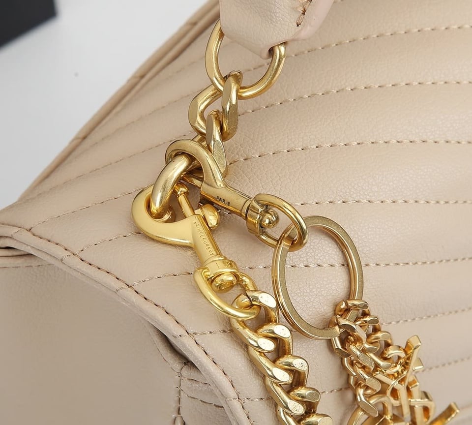 Saint Laurent College Large Chain Bag Beige 25Cm view 5