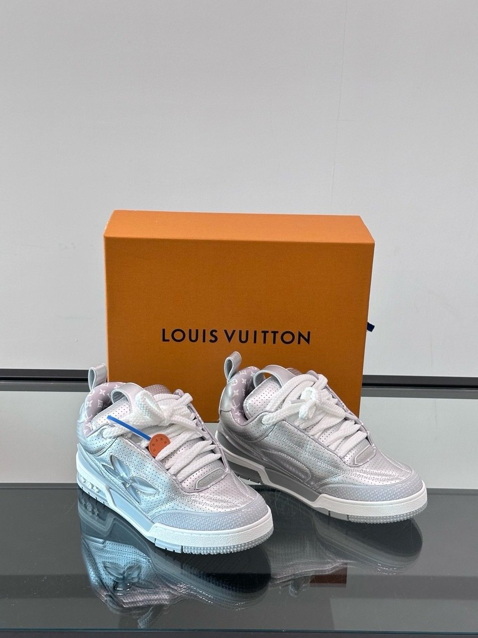 Louis Vuitton LV Skate Sneaker Grey for Men view 7