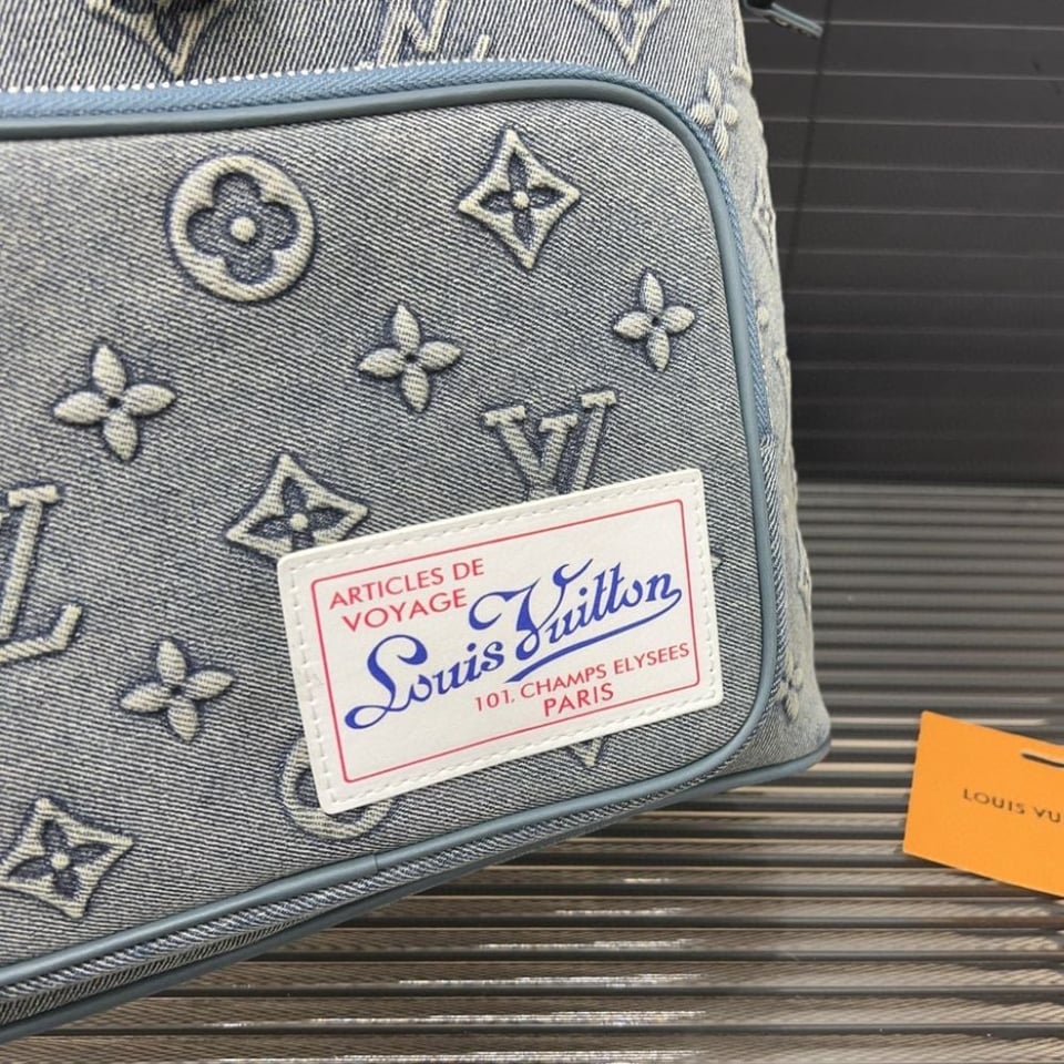 Louis Vuitton Montsouris Rucksack Monogram Wash Blue 32Cm view 8