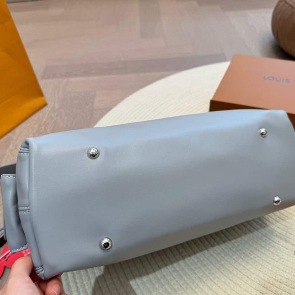 Louis Vuitton Carryall Dark Mm Gris Trianon 39cm/15.4in M12583 view 11