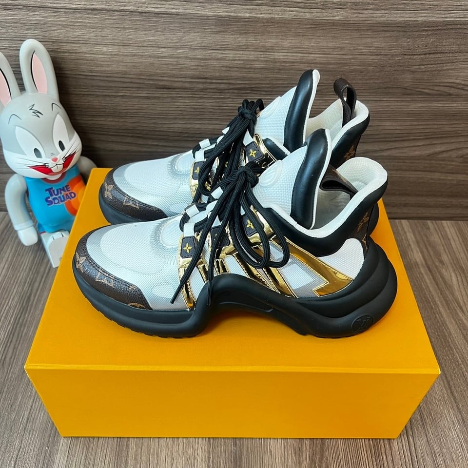 Louis Vuitton Archlight Sneaker Gold 1A7Roa view 8