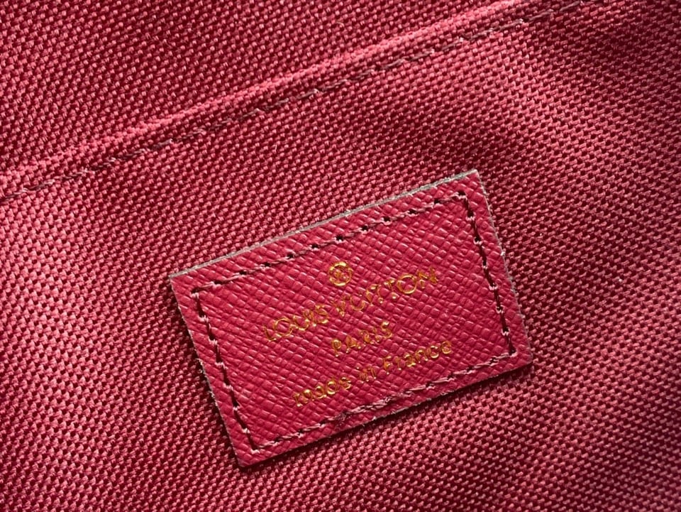 Louis Vuitton Pochette F Licie Wine Red 21Cm view 5
