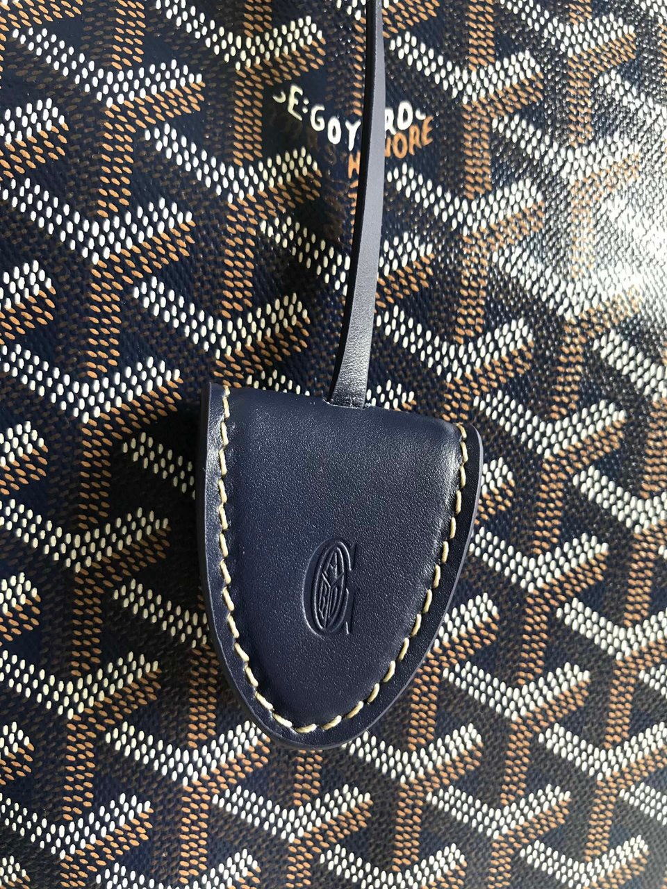 Goyard Bellechasse Biaude Pm Bag 36cm Navy Blue Goyardine Canvas And Calfskin Trim view 6