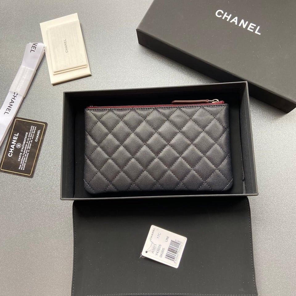 Chanel Zipped Wallet 20Cm Black Quilted Caviar Silver Hardware view 4