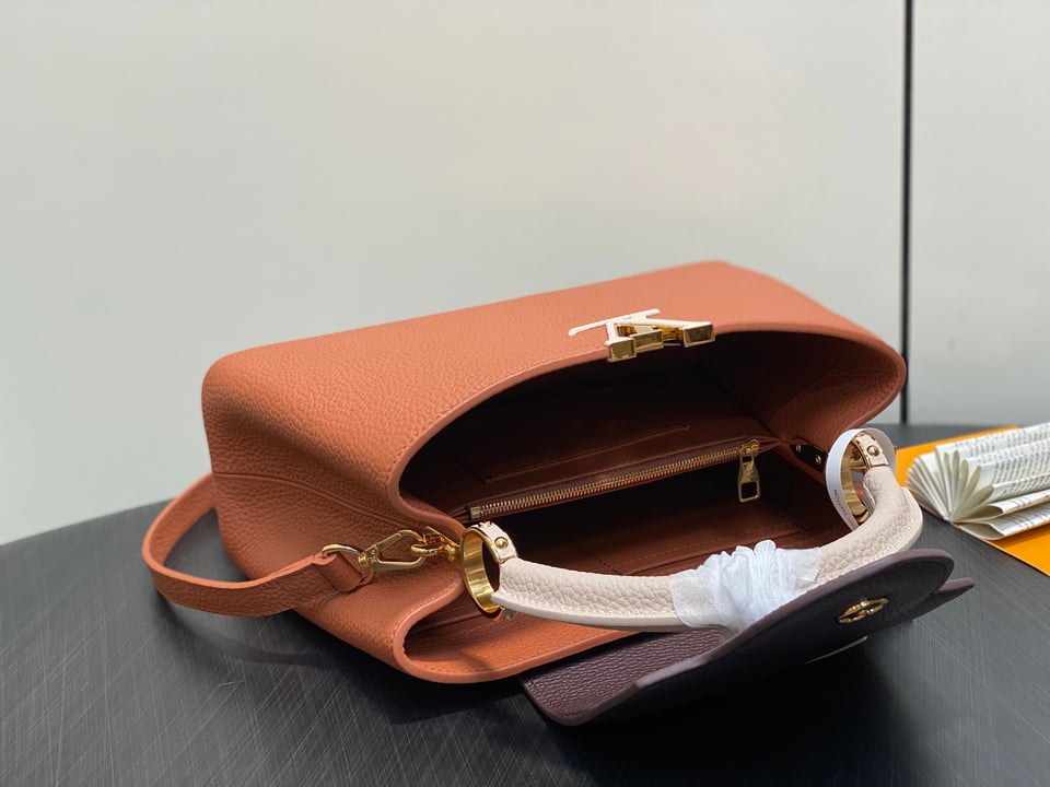 Louis Vuitton Capucines MM M14176 Brown 31.5cm/ 12.2in view 9