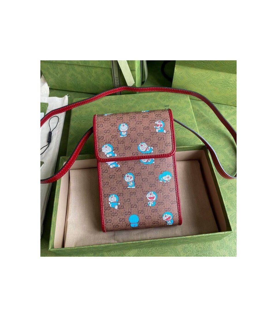 Doraemon x Gucci Mini Bag view 4