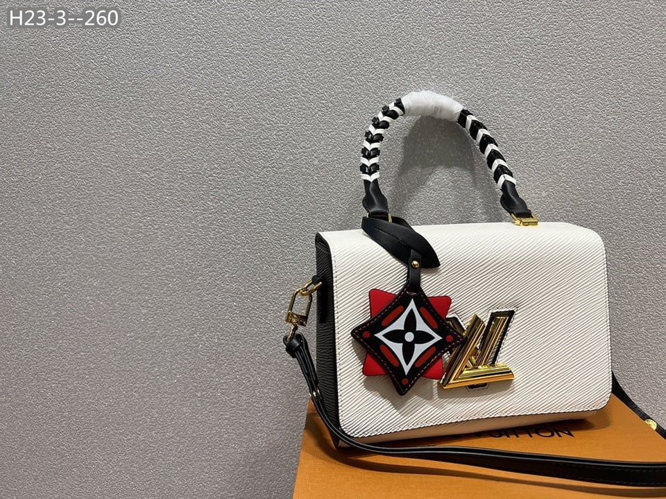Louis Vuitton Crafty Twist White 22Cm M56780 view 3