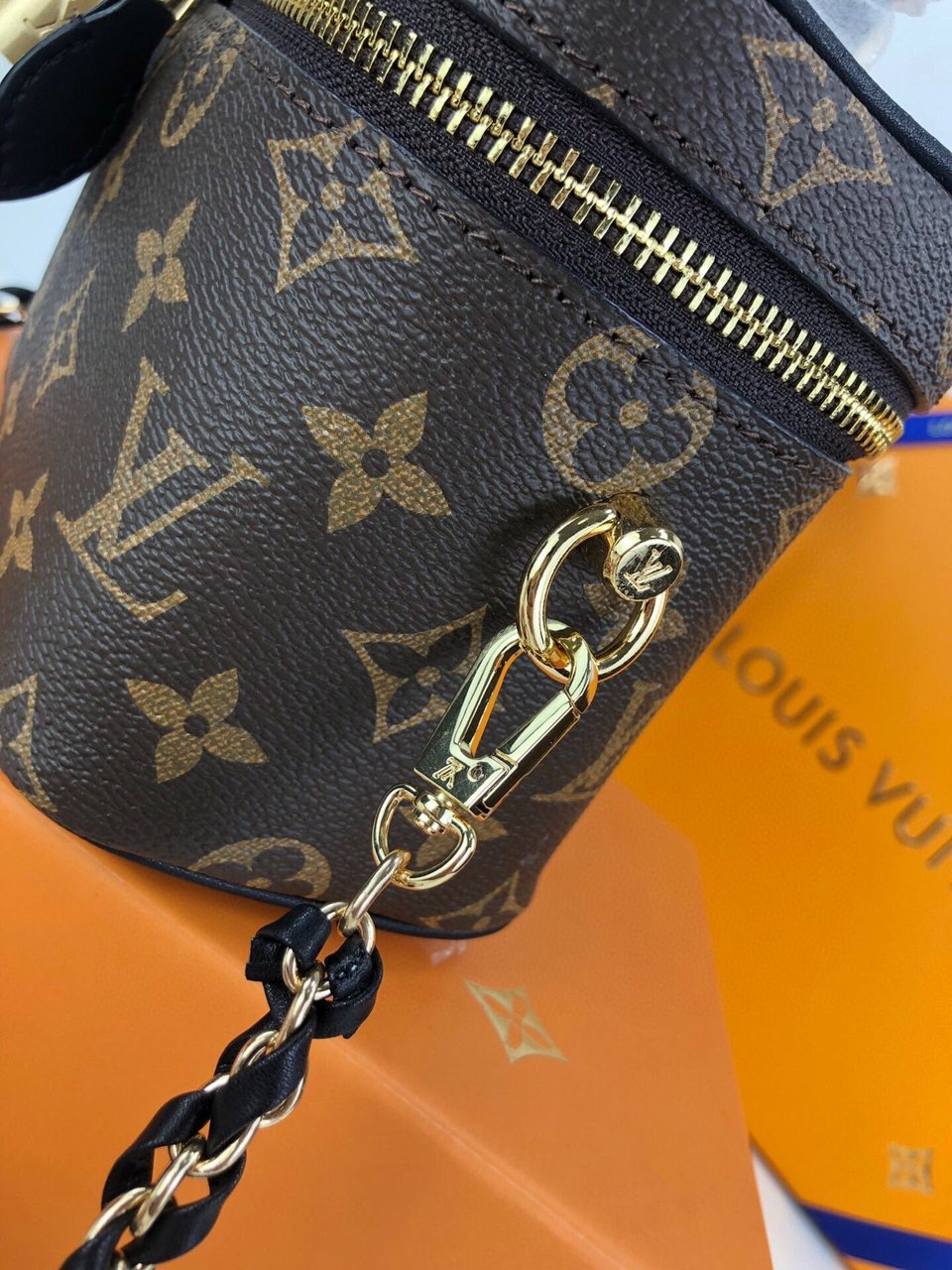 Louis Vuitton Monogram Vanity Pm M45165 view 6