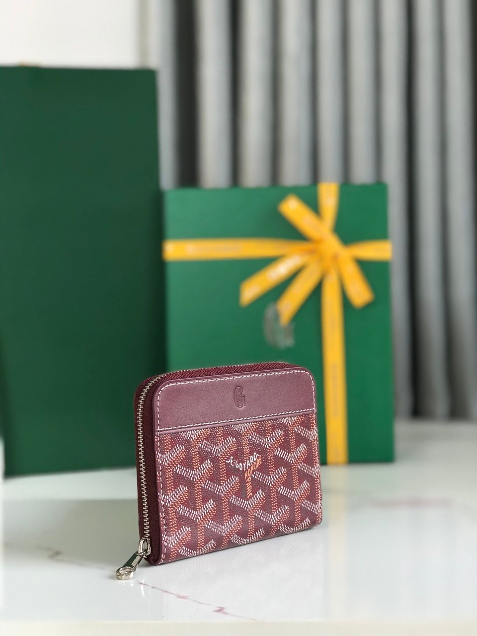 Goyard Matignon Mini Wallet 11 Cm Wine Red Goyardine Canvas And Calfskin view 6