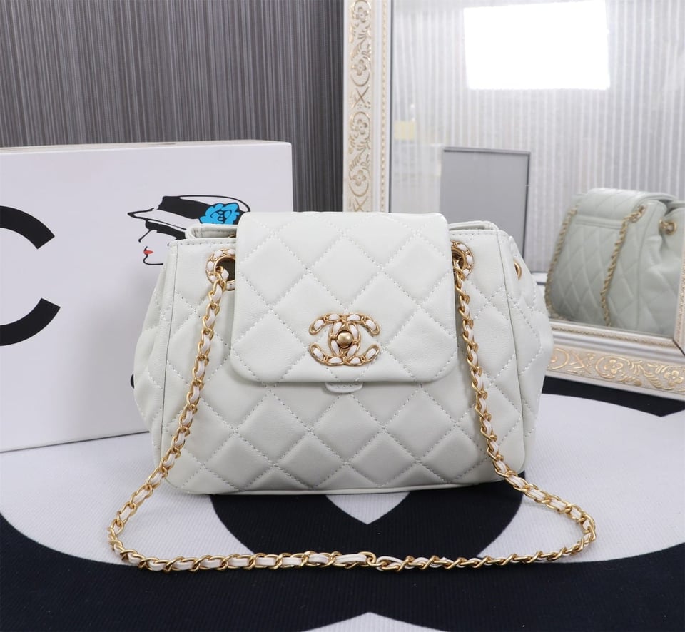 Chanel Mix Accordion Cc Flap Bag Quilted Glazed Calfskin White 23Cm/9in view 11