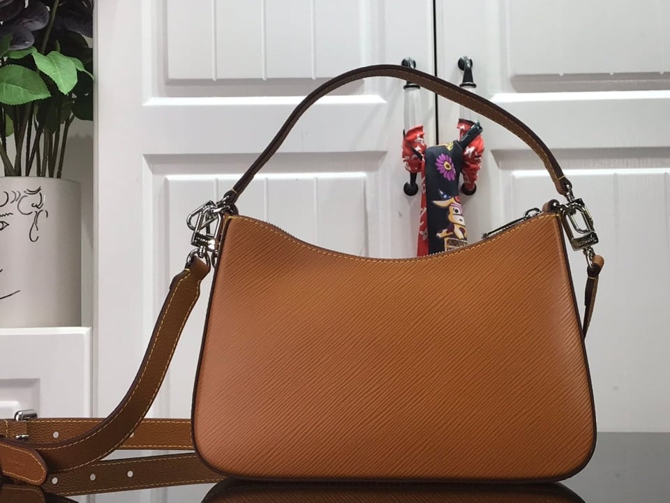 Louis Vuitton Marelle 25Cm Honey Gold view 5