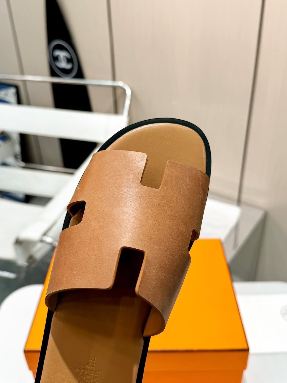 Hermes Izmir Sandal Gold Color Calfskin H041141ZH03390 view 7