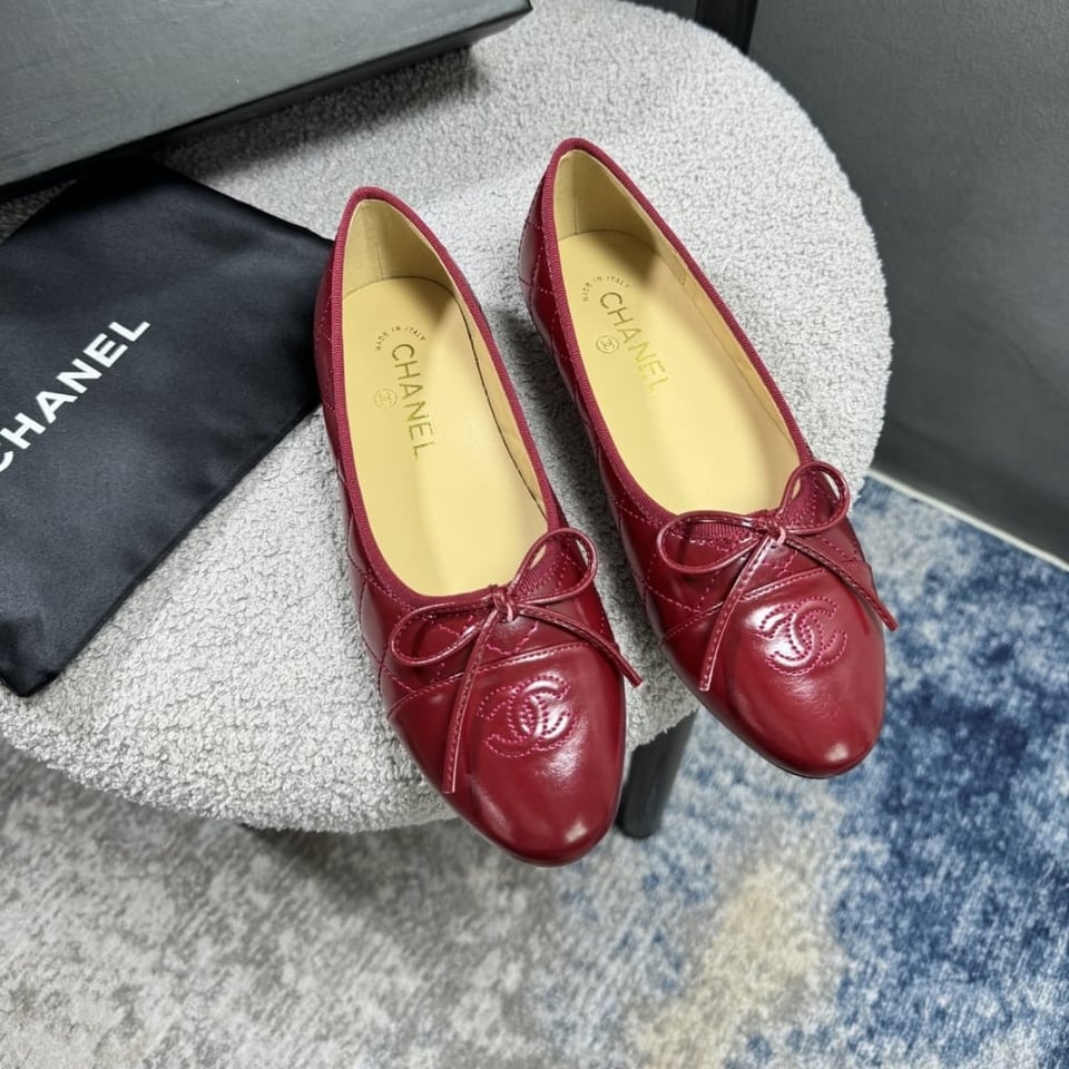 Chanel Ballerina Flat Shoes In Red view 3
