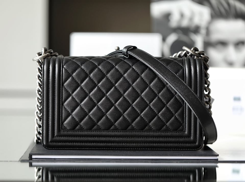 Chanel Medium Boy Black Caviar With Ruthenium Hardware 25cm view 5