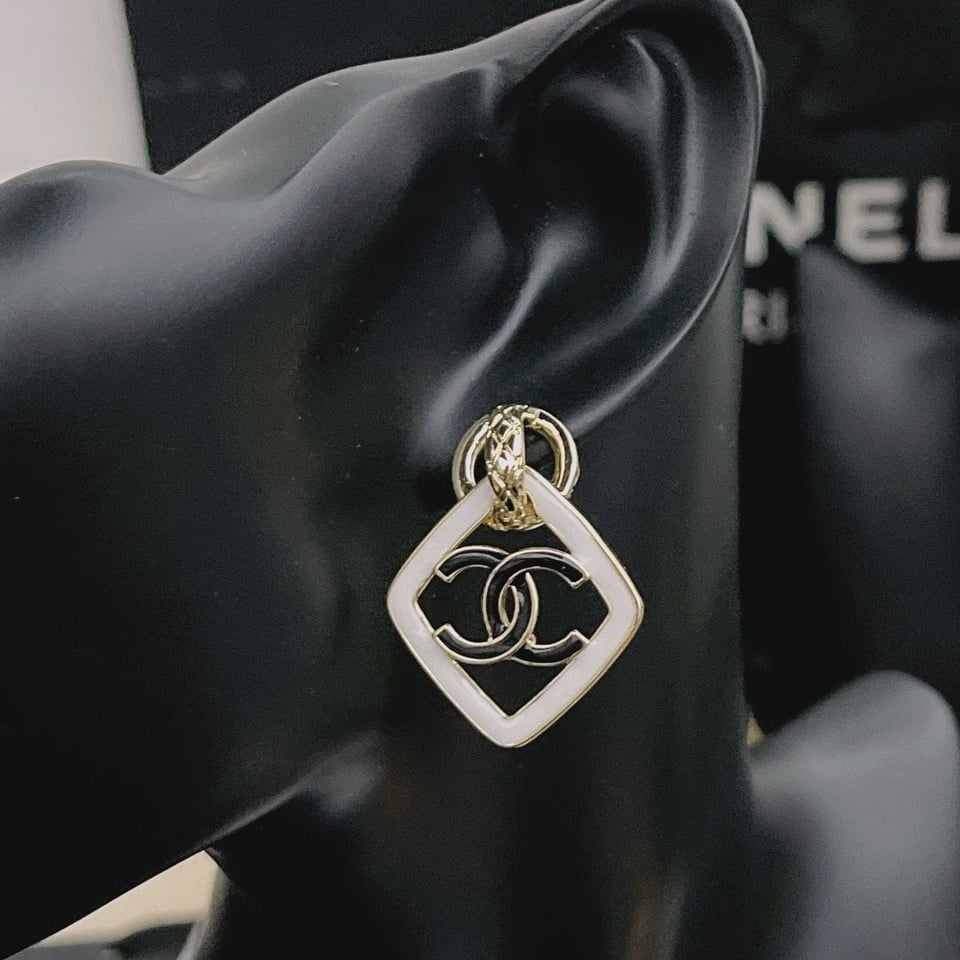 Chanel Casual Style Party Earrings view 5