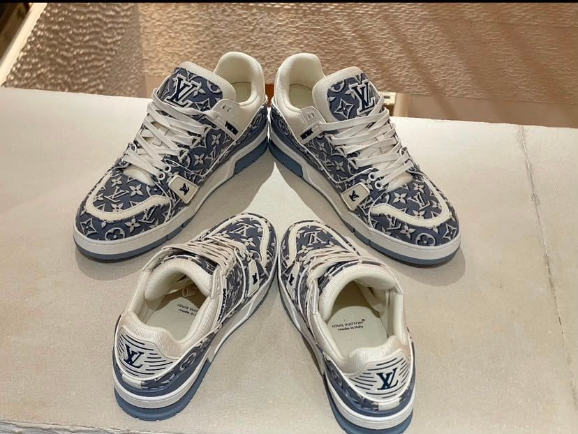 Louis Vuitton Trainer Sneakers Blue 1AKKJV view 6