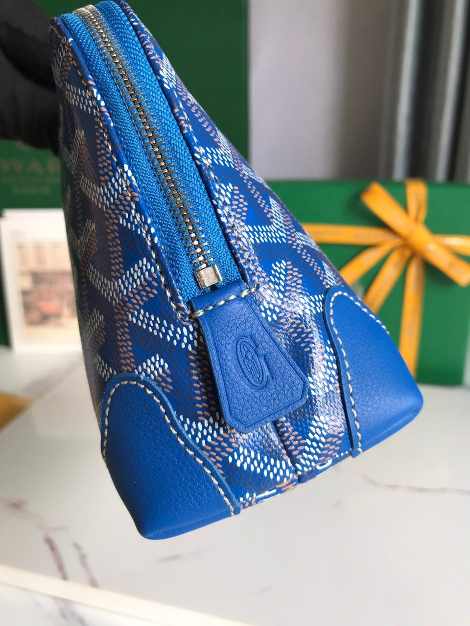 Goyard Vendôme Cosmetic Pouch 17cm Sapphire Blue Goyardine Canvas And Calfskin Trim view 5