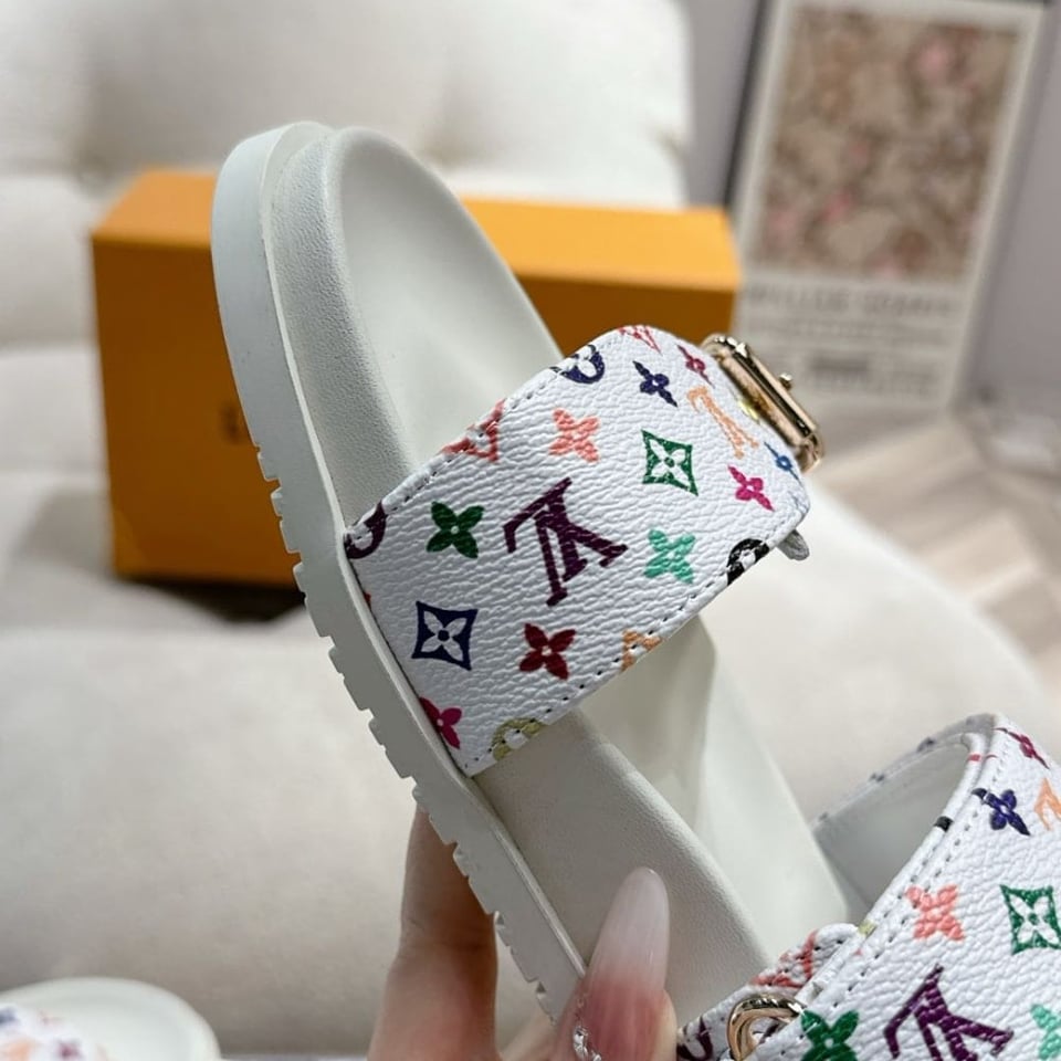 Louis Vuitton X Takashi Murakami Bom Dia Flat Comfort Mule White 1Agxtv view 6