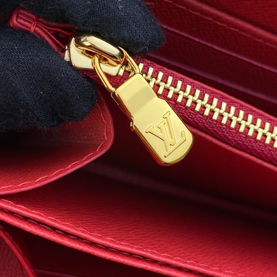 Louis Vuitton x Yayoi Kusama Zippy Wallet view 9