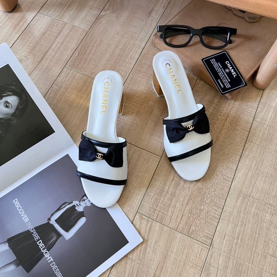 Chanel Grosgrain Ribbon Bow Mule Leather White view 10