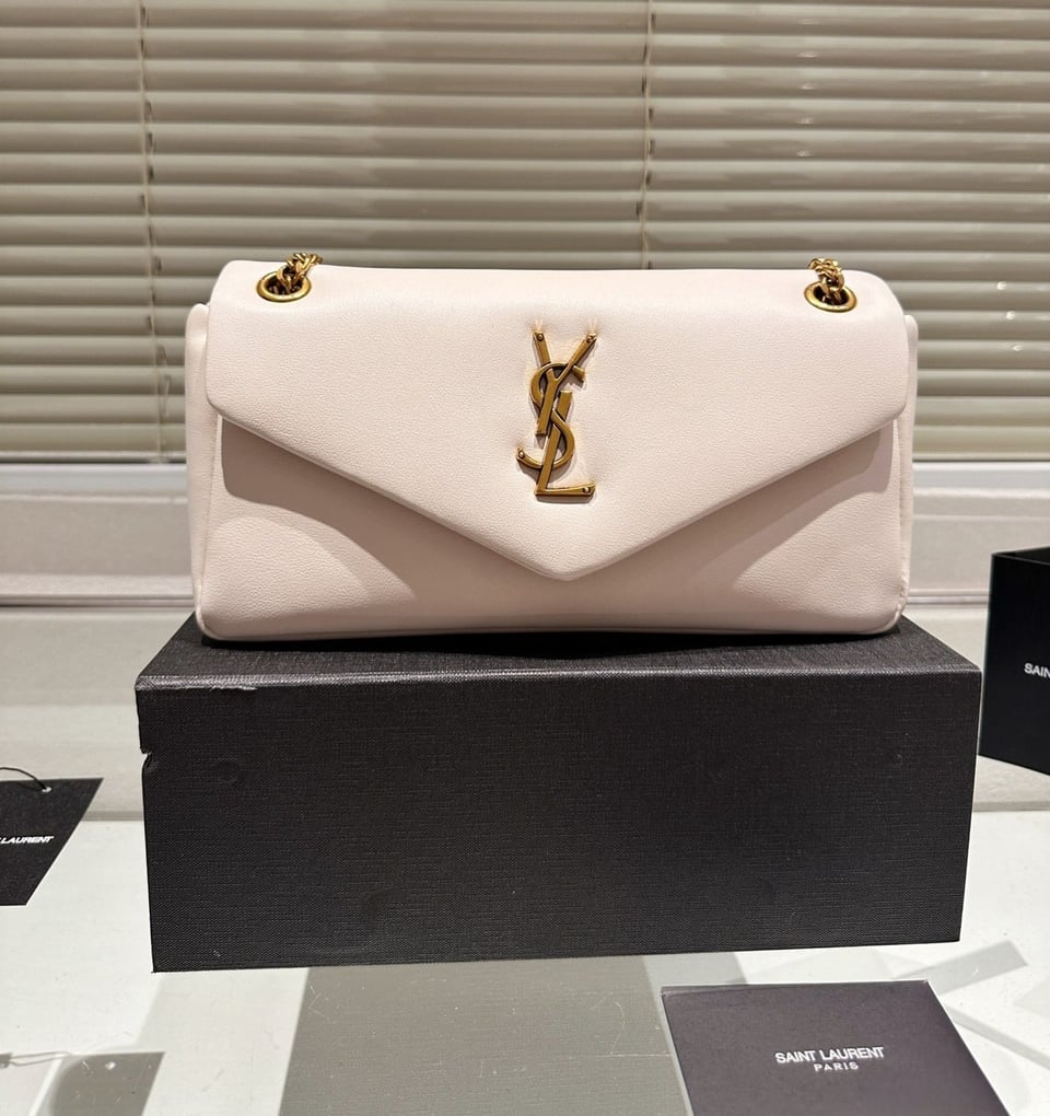 Saint Laurent Calypso In Plunged White 27Cm view 3