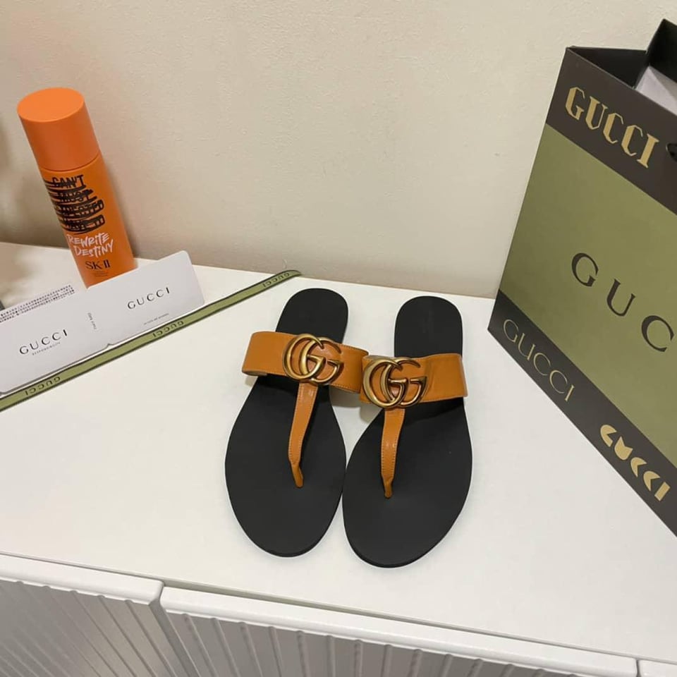 Gucci Double G Thong Leather Orange view 4