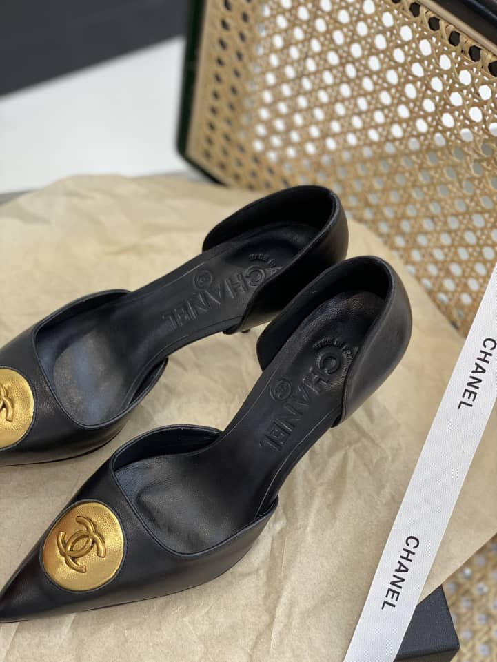 Chanel Cc Logo Heels In Black view 5